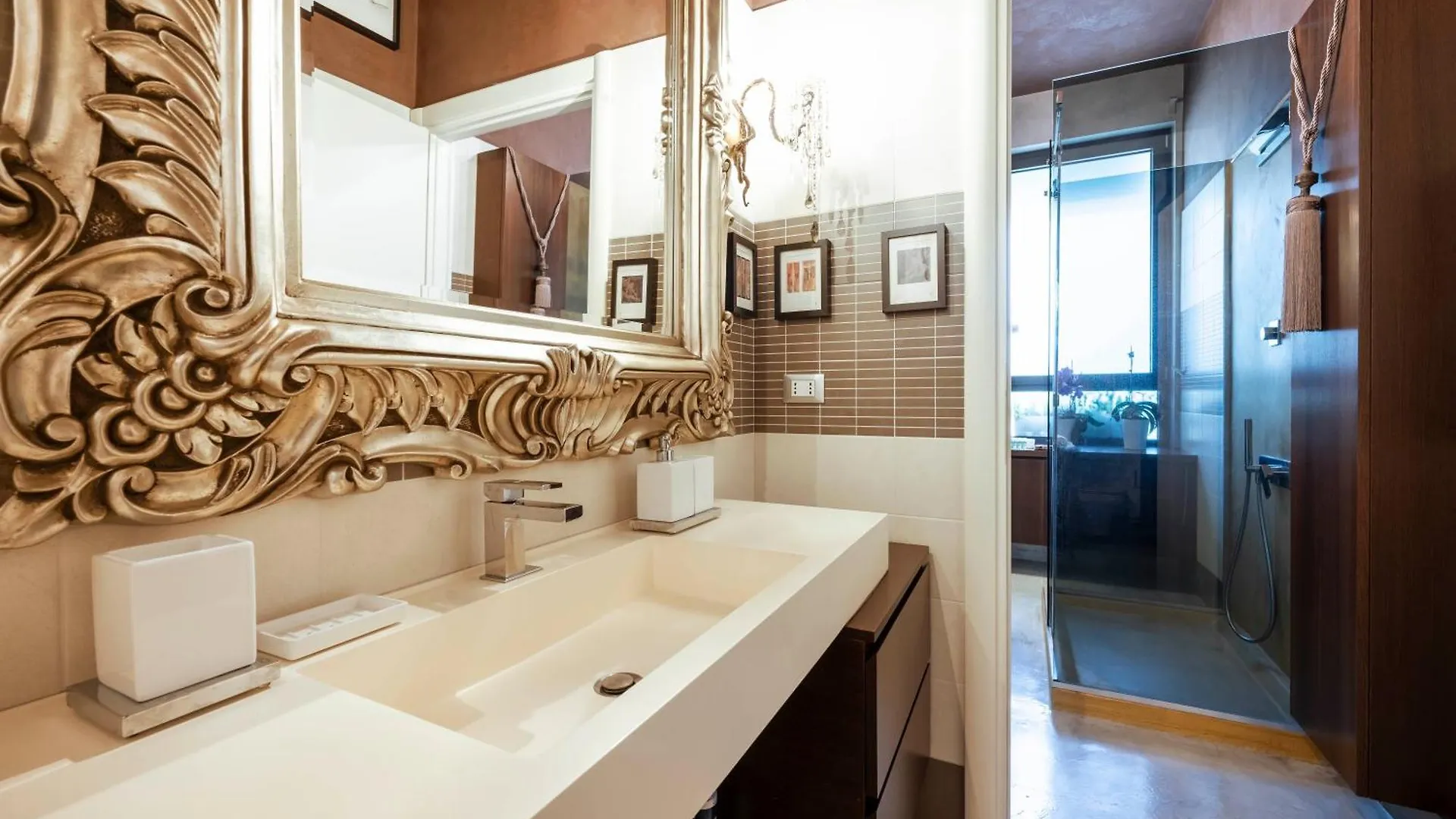 Apartment Suite 46 Attico Con Vista Cielo Milano Italy